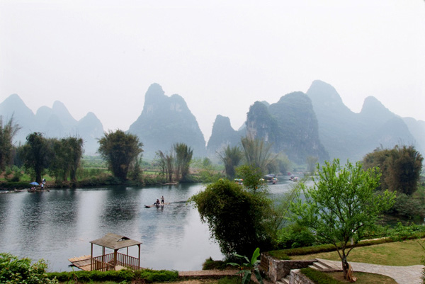 Yangshuo Mountain Retreat